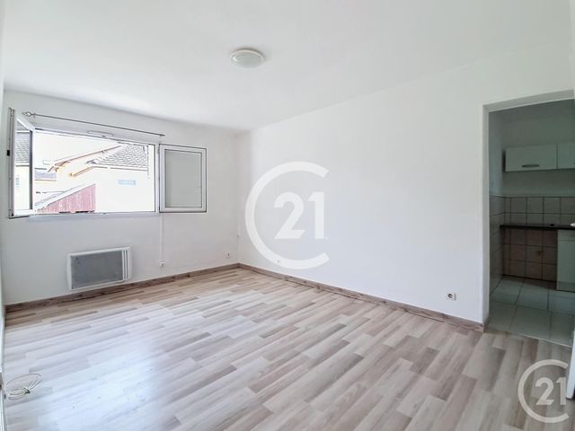 Appartement F2 à louer - 2 pièces - 35,89 m2 - Le Petit Quevilly - 76 - HAUTE-NORMANDIE