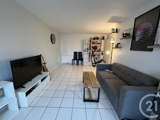 Appartement à louer - 2 pièces - 58 m2 - Rouen - 76 - HAUTE-NORMANDIE