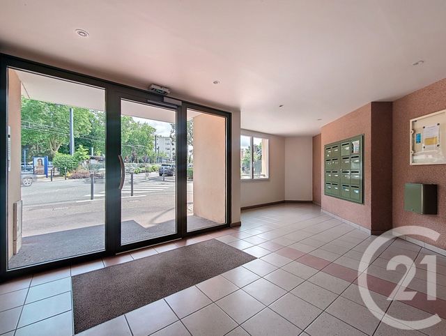 - LE PETIT QUEVILLY -