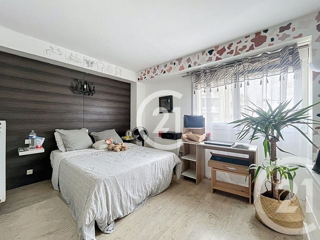 - LE PETIT QUEVILLY -